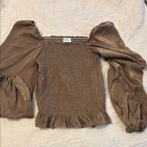 Blue Buttercup NW/OT Brown Smocked Top M